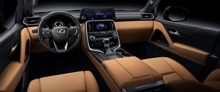 Lexus LX600 Urban - Ảnh 4