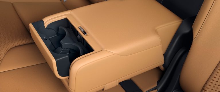 Lexus LX600 Urban - Ảnh 8