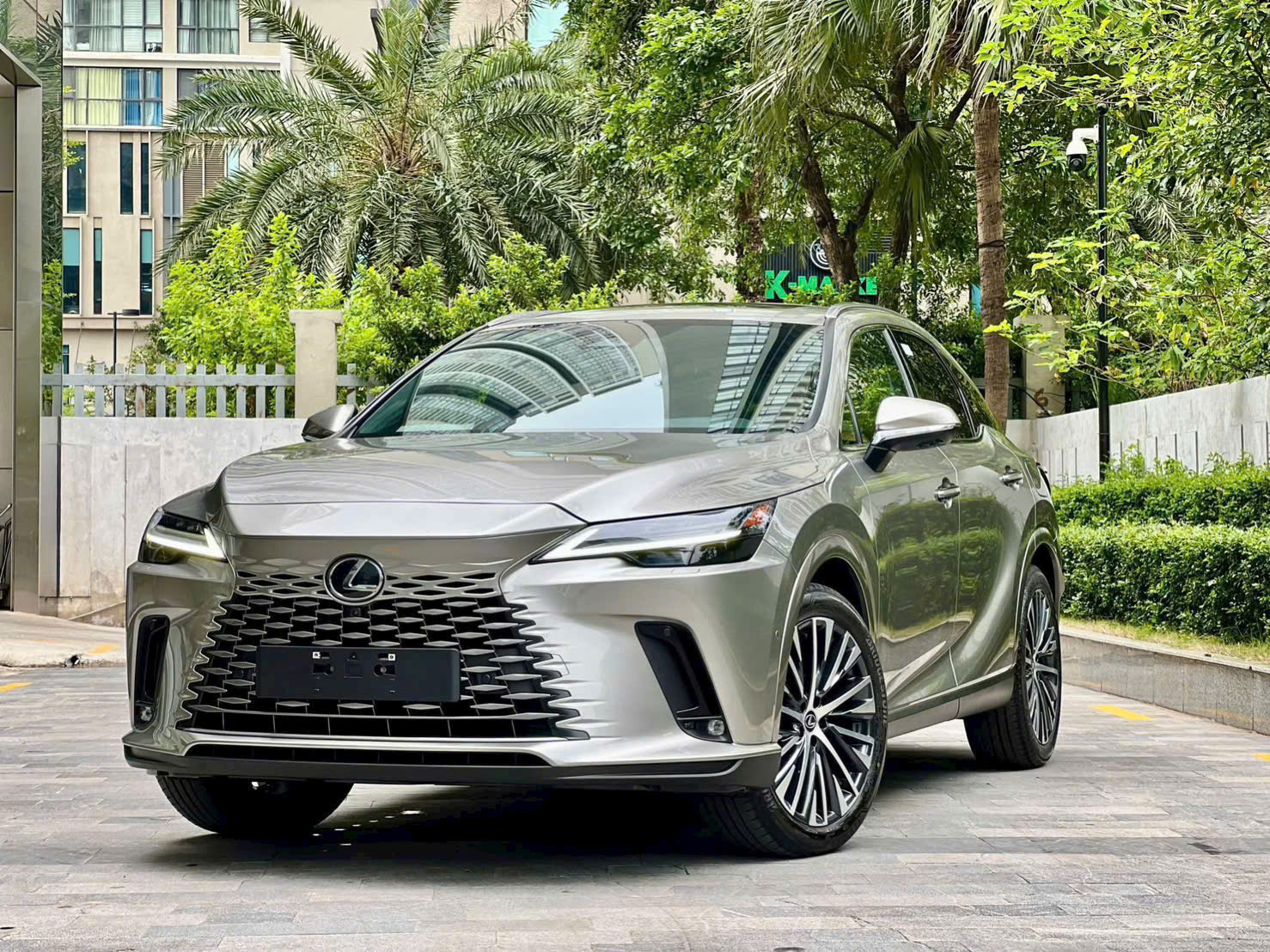 Hình ảnh thực tế chiếc Lexus RX350h