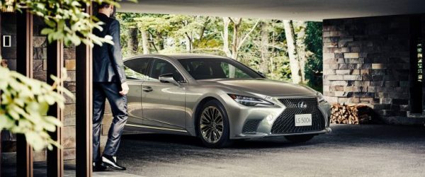 Lexus LS500h